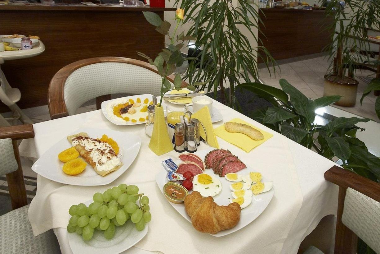 Hotel Penzion Na Hrade Оломоуц Екстер'єр фото